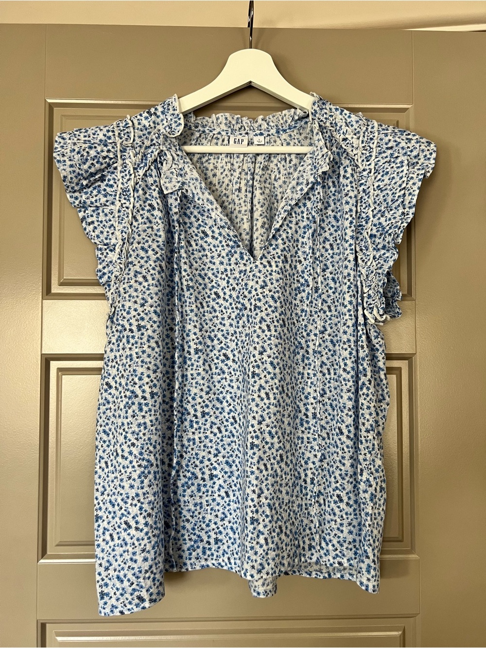 GAP Factory Ruffle Splitneck Top